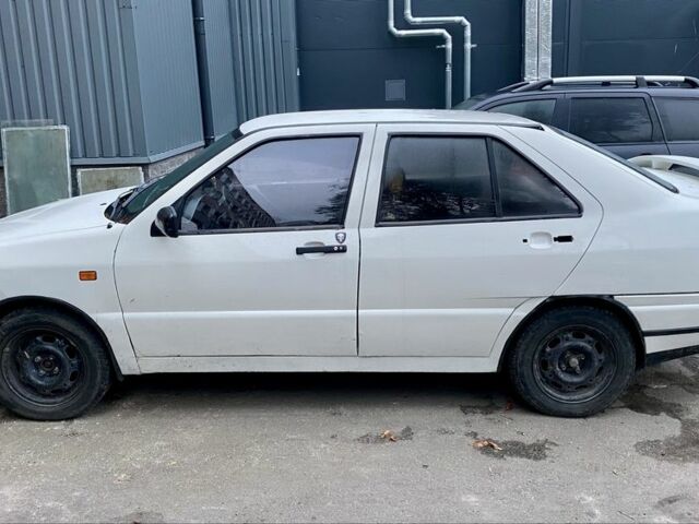Білий Сеат Toledo, об'ємом двигуна 1.6 л та пробігом 300 тис. км за 1108 $, фото 2 на Automoto.ua