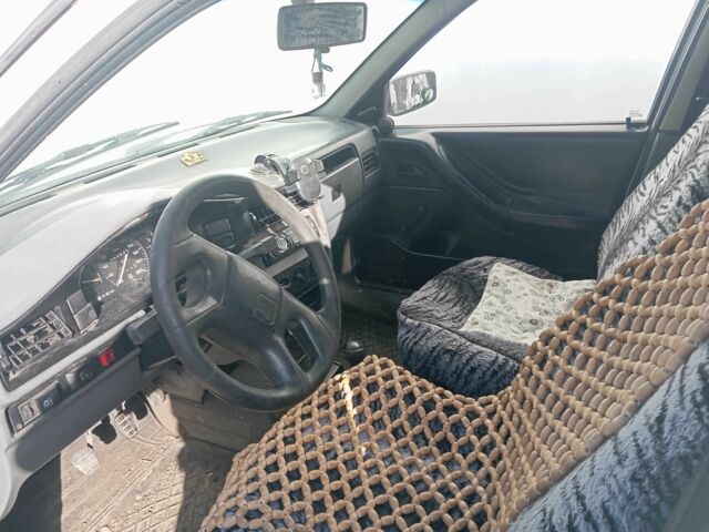 Белый Сеат Толедо, объемом двигателя 1.6 л и пробегом 400 тыс. км за 750 $, фото 3 на Automoto.ua