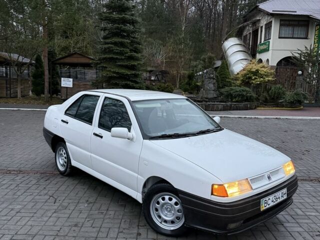 Белый Сеат Толедо, объемом двигателя 1.8 л и пробегом 300 тыс. км за 1100 $, фото 7 на Automoto.ua