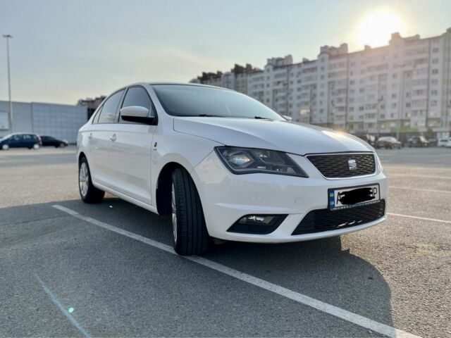 Белый Сеат Толедо, объемом двигателя 1.6 л и пробегом 202 тыс. км за 7950 $, фото 5 на Automoto.ua