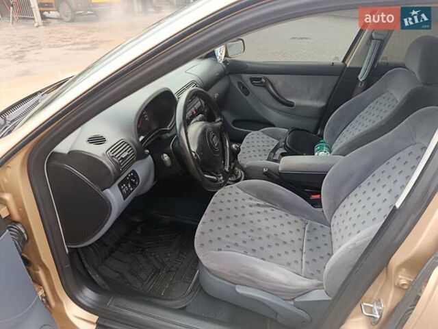 Бежевый Сеат Толедо, объемом двигателя 1.6 л и пробегом 218 тыс. км за 2999 $, фото 10 на Automoto.ua