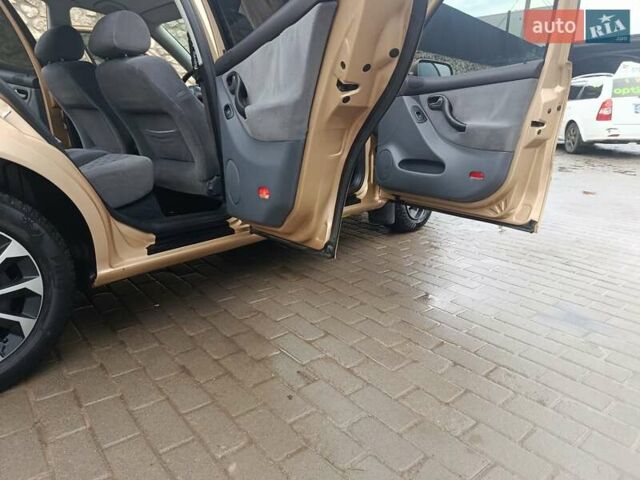 Бежевый Сеат Толедо, объемом двигателя 1.6 л и пробегом 218 тыс. км за 2999 $, фото 13 на Automoto.ua