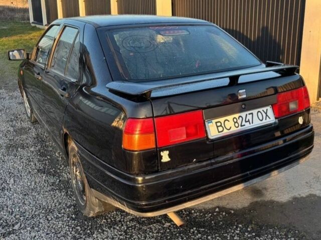 Черный Сеат Толедо, объемом двигателя 1.6 л и пробегом 150 тыс. км за 802 $, фото 2 на Automoto.ua