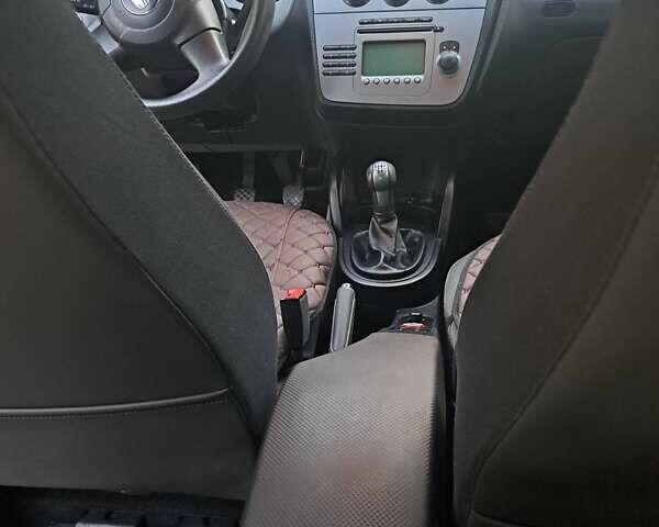 Чорний Сеат Toledo, об'ємом двигуна 1.6 л та пробігом 210 тис. км за 7000 $, фото 11 на Automoto.ua