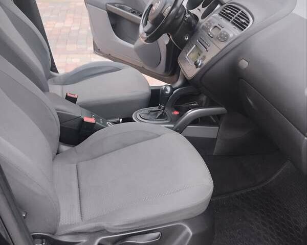 Черный Сеат Толедо, объемом двигателя 1.97 л и пробегом 280 тыс. км за 5400 $, фото 10 на Automoto.ua