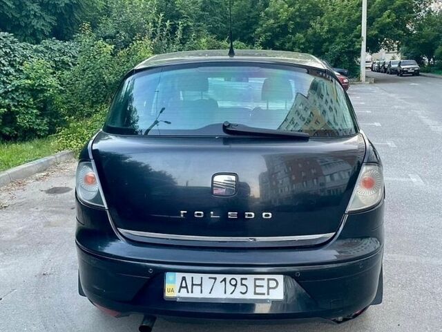 Чорний Сеат Toledo, об'ємом двигуна 1.6 л та пробігом 267 тис. км за 3300 $, фото 5 на Automoto.ua