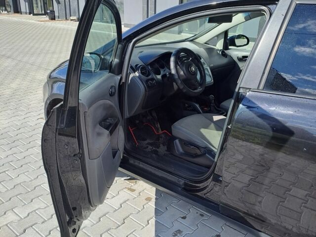 Чорний Сеат Toledo, об'ємом двигуна 1.9 л та пробігом 292 тис. км за 4400 $, фото 2 на Automoto.ua