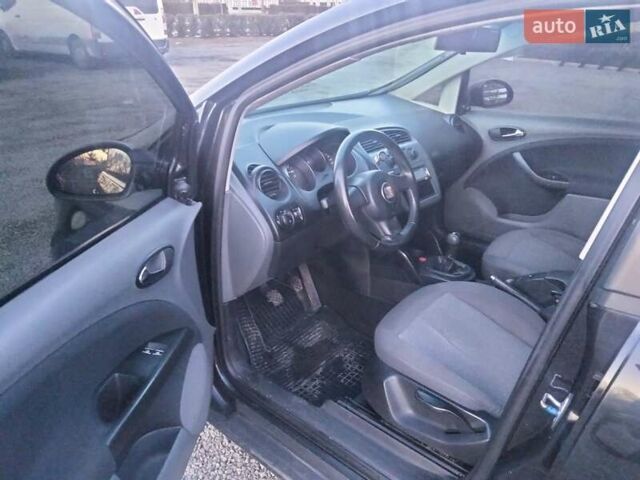 Черный Сеат Толедо, объемом двигателя 1.6 л и пробегом 299 тыс. км за 5300 $, фото 7 на Automoto.ua