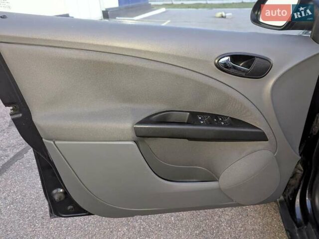 Чорний Сеат Toledo, об'ємом двигуна 1.6 л та пробігом 58 тис. км за 6450 $, фото 29 на Automoto.ua