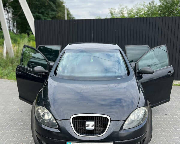 Чорний Сеат Toledo, об'ємом двигуна 1.6 л та пробігом 230 тис. км за 4900 $, фото 2 на Automoto.ua