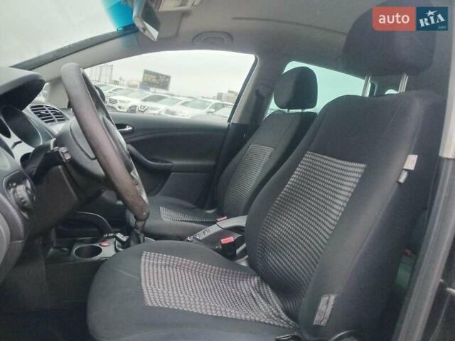 Черный Сеат Толедо, объемом двигателя 1.6 л и пробегом 305 тыс. км за 4990 $, фото 9 на Automoto.ua