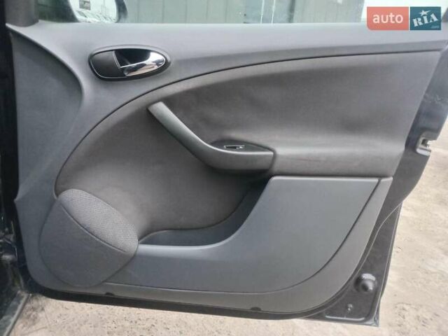 Черный Сеат Толедо, объемом двигателя 1.6 л и пробегом 305 тыс. км за 4990 $, фото 19 на Automoto.ua