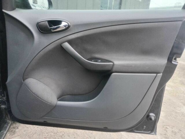 Чорний Сеат Toledo, об'ємом двигуна 1.6 л та пробігом 305 тис. км за 4990 $, фото 19 на Automoto.ua