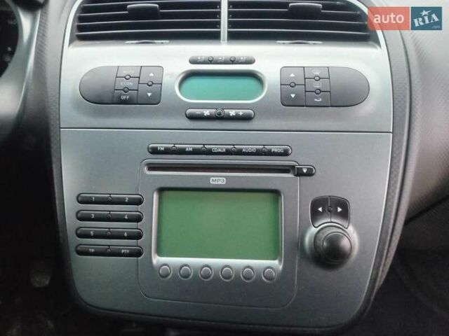 Черный Сеат Толедо, объемом двигателя 1.6 л и пробегом 305 тыс. км за 4990 $, фото 21 на Automoto.ua