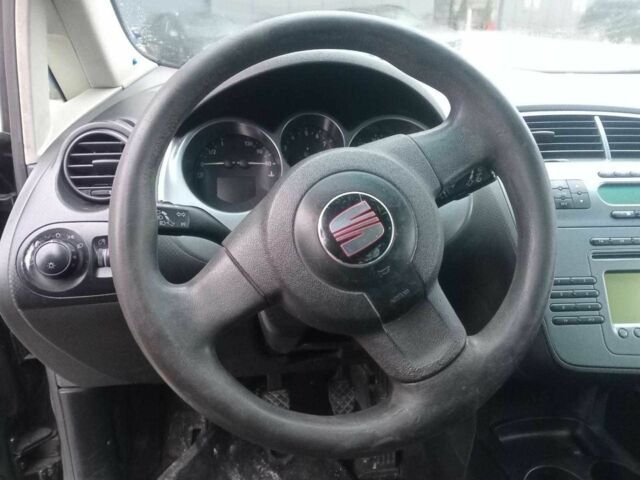 Чорний Сеат Toledo, об'ємом двигуна 1.6 л та пробігом 305 тис. км за 4990 $, фото 13 на Automoto.ua