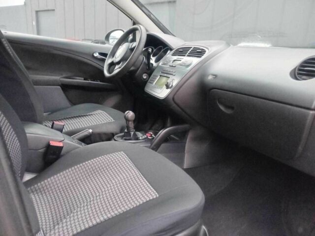 Чорний Сеат Toledo, об'ємом двигуна 1.6 л та пробігом 305 тис. км за 4990 $, фото 20 на Automoto.ua