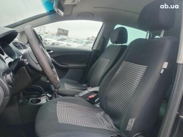 Черный Сеат Толедо, объемом двигателя 1.6 л и пробегом 305 тыс. км за 4990 $, фото 9 на Automoto.ua