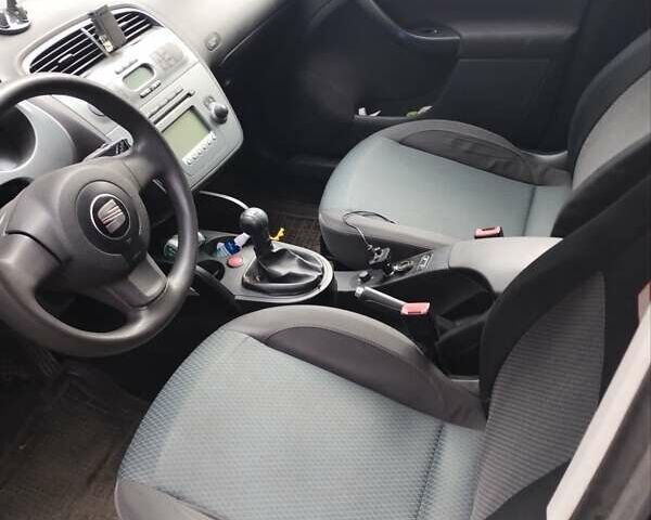 Чорний Сеат Toledo, об'ємом двигуна 1.6 л та пробігом 184 тис. км за 6499 $, фото 2 на Automoto.ua