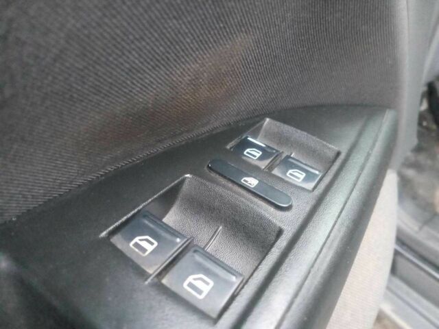 Чорний Сеат Toledo, об'ємом двигуна 1.6 л та пробігом 305 тис. км за 4990 $, фото 11 на Automoto.ua