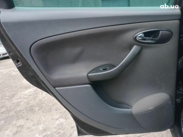 Черный Сеат Толедо, объемом двигателя 1.6 л и пробегом 305 тыс. км за 4990 $, фото 14 на Automoto.ua