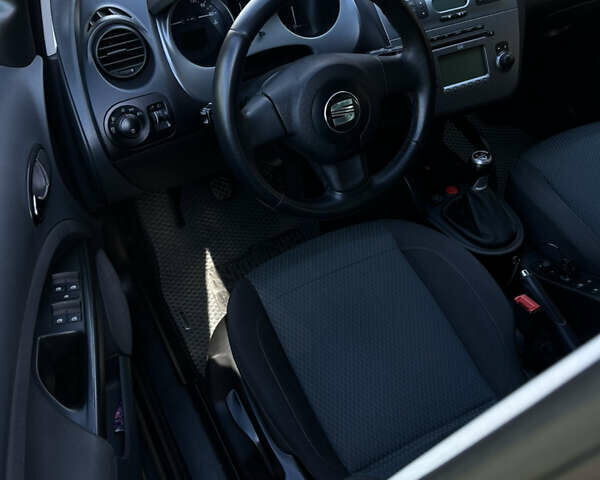 Чорний Сеат Toledo, об'ємом двигуна 1.6 л та пробігом 294 тис. км за 5700 $, фото 11 на Automoto.ua