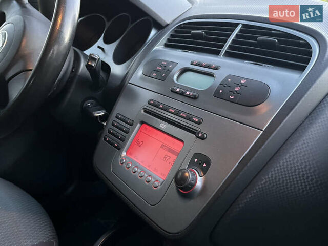 Чорний Сеат Toledo, об'ємом двигуна 1.6 л та пробігом 222 тис. км за 4699 $, фото 23 на Automoto.ua