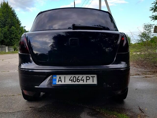 Чорний Сеат Toledo, об'ємом двигуна 1.6 л та пробігом 196 тис. км за 6000 $, фото 3 на Automoto.ua