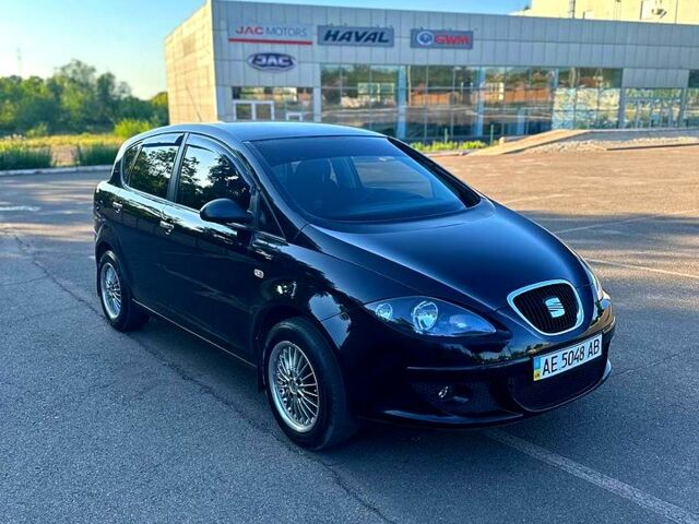 Чорний Сеат Toledo, об'ємом двигуна 1.6 л та пробігом 190 тис. км за 6000 $, фото 1 на Automoto.ua