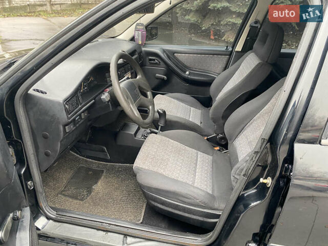 Черный Сеат Толедо, объемом двигателя 1.6 л и пробегом 160 тыс. км за 1650 $, фото 9 на Automoto.ua