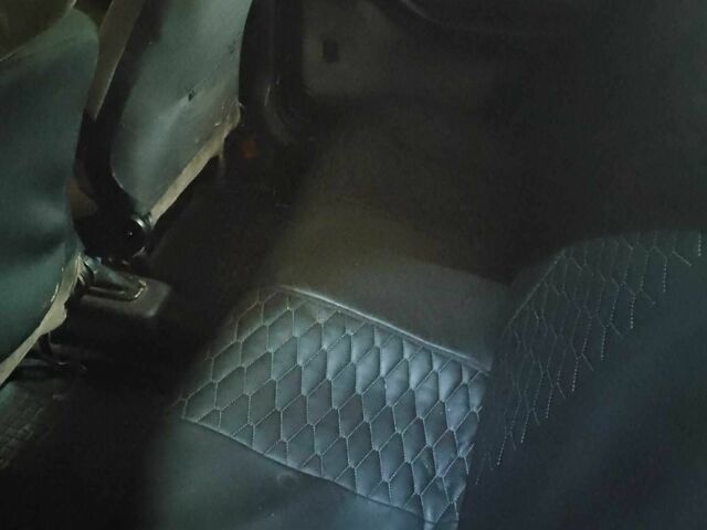 Черный Сеат Толедо, объемом двигателя 1.9 л и пробегом 380 тыс. км за 1500 $, фото 2 на Automoto.ua