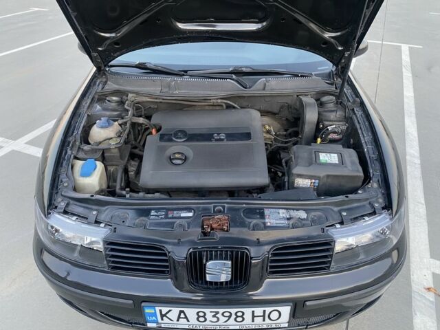 Чорний Сеат Toledo, об'ємом двигуна 1.6 л та пробігом 335 тис. км за 3350 $, фото 5 на Automoto.ua
