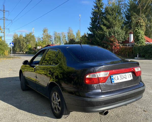 Чорний Сеат Toledo, об'ємом двигуна 1.6 л та пробігом 305 тис. км за 5600 $, фото 2 на Automoto.ua