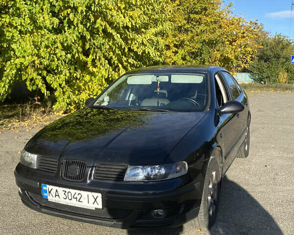 Чорний Сеат Toledo, об'ємом двигуна 1.6 л та пробігом 305 тис. км за 5600 $, фото 1 на Automoto.ua