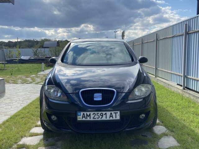 Черный Сеат Толедо, объемом двигателя 1.6 л и пробегом 138 тыс. км за 6500 $, фото 1 на Automoto.ua