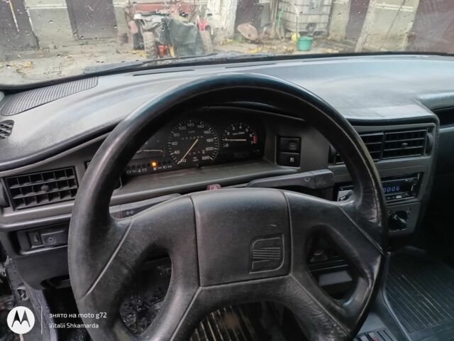 Черный Сеат Толедо, объемом двигателя 1.5 л и пробегом 250 тыс. км за 1350 $, фото 5 на Automoto.ua