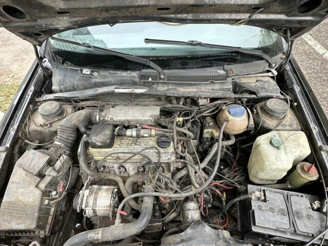 Чорний Сеат Toledo, об'ємом двигуна 2 л та пробігом 333 тис. км за 1500 $, фото 3 на Automoto.ua
