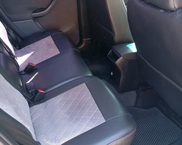 Красный Сеат Толедо, объемом двигателя 1.6 л и пробегом 277 тыс. км за 6000 $, фото 2 на Automoto.ua