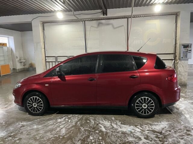 Червоний Сеат Toledo, об'ємом двигуна 1.6 л та пробігом 290 тис. км за 4800 $, фото 3 на Automoto.ua