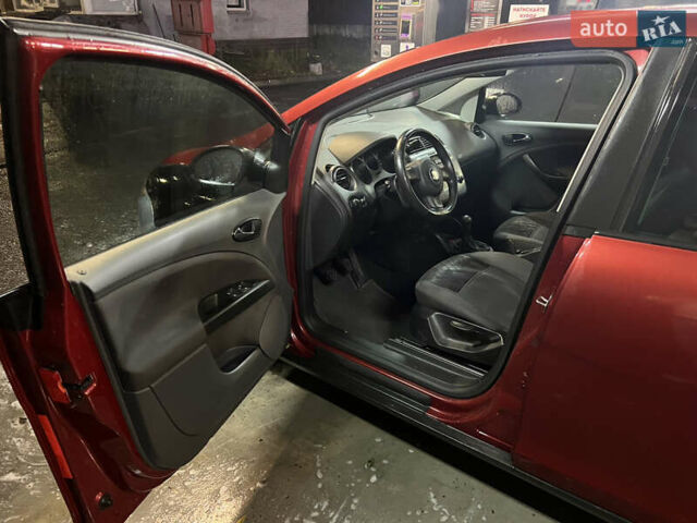 Червоний Сеат Toledo, об'ємом двигуна 1.6 л та пробігом 222 тис. км за 4100 $, фото 8 на Automoto.ua