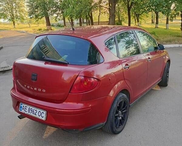 Красный Сеат Толедо, объемом двигателя 1.6 л и пробегом 300 тыс. км за 4700 $, фото 3 на Automoto.ua