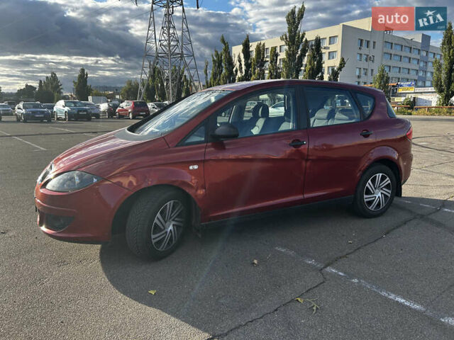 Червоний Сеат Toledo, об'ємом двигуна 1.6 л та пробігом 155 тис. км за 5000 $, фото 7 на Automoto.ua