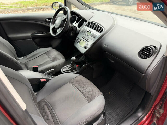 Червоний Сеат Toledo, об'ємом двигуна 1.6 л та пробігом 223 тис. км за 5700 $, фото 9 на Automoto.ua