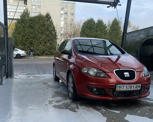 Червоний Сеат Toledo, об'ємом двигуна 1.6 л та пробігом 334 тис. км за 3900 $, фото 8 на Automoto.ua