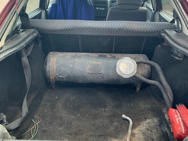 Красный Сеат Толедо, объемом двигателя 2 л и пробегом 2 тыс. км за 1800 $, фото 13 на Automoto.ua