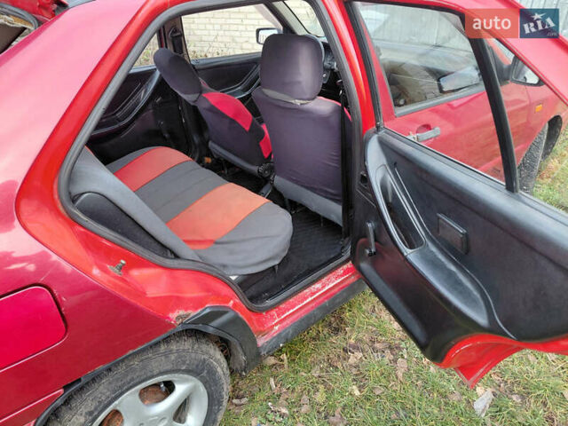 Красный Сеат Толедо, объемом двигателя 1.6 л и пробегом 351 тыс. км за 1000 $, фото 5 на Automoto.ua