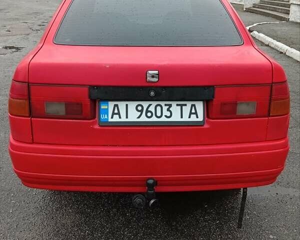 Красный Сеат Толедо, объемом двигателя 1.8 л и пробегом 100 тыс. км за 1600 $, фото 3 на Automoto.ua