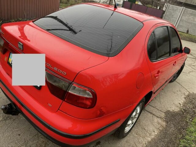 Красный Сеат Толедо, объемом двигателя 1.9 л и пробегом 329 тыс. км за 1500 $, фото 1 на Automoto.ua