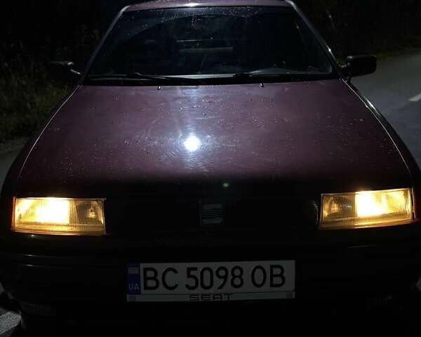 Красный Сеат Толедо, объемом двигателя 2 л и пробегом 400 тыс. км за 1900 $, фото 4 на Automoto.ua