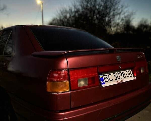 Красный Сеат Толедо, объемом двигателя 2 л и пробегом 400 тыс. км за 1900 $, фото 13 на Automoto.ua