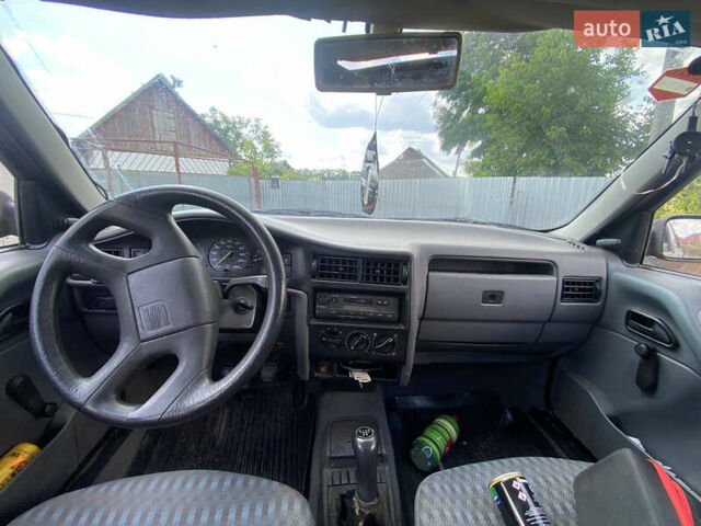Красный Сеат Толедо, объемом двигателя 1.8 л и пробегом 148 тыс. км за 1200 $, фото 6 на Automoto.ua